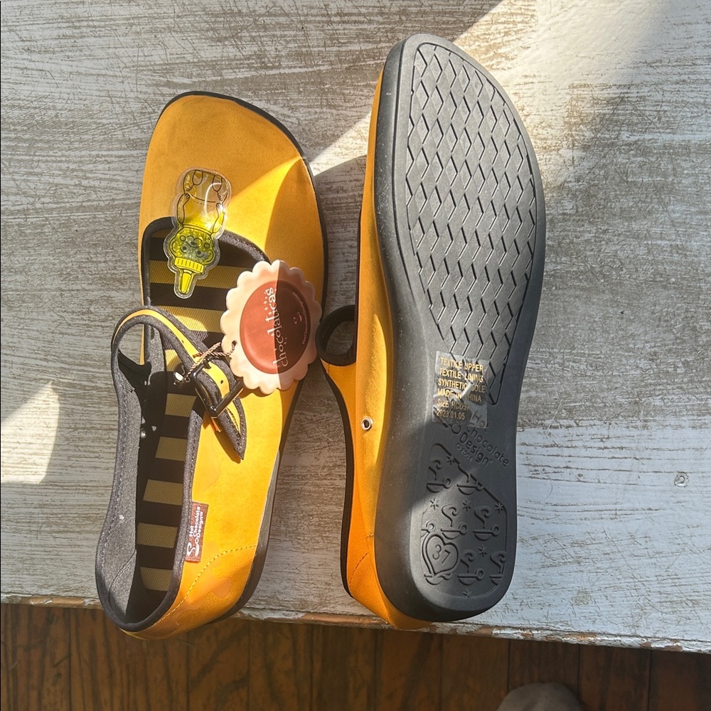 Chocolaticas Women's Yellow Mary Jane Shoes - Picture 4 of 5